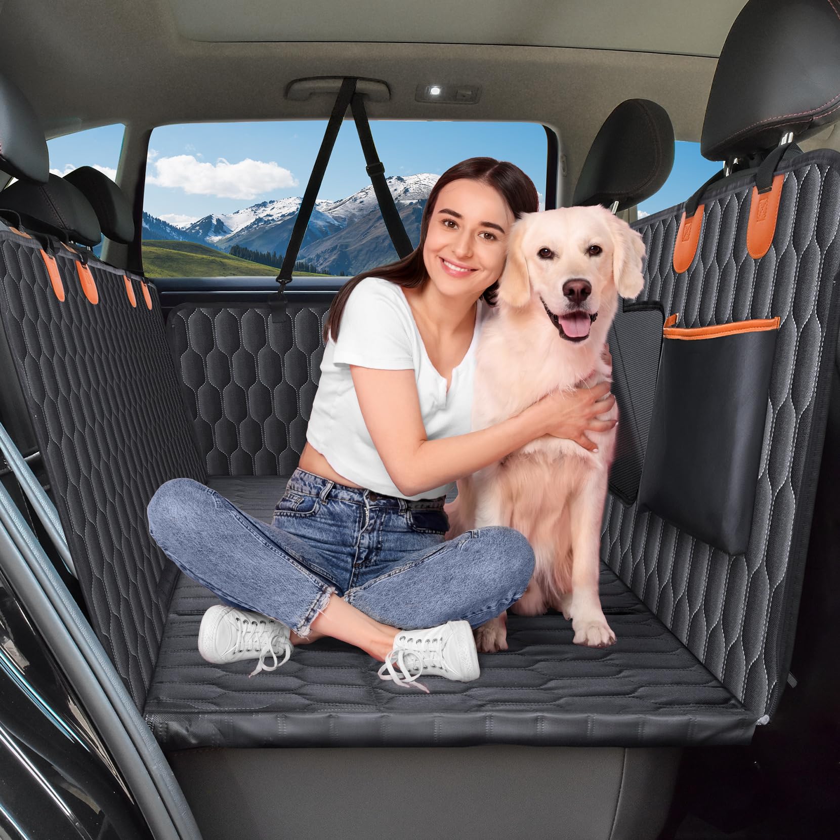 Chumajor detachable storage bag helps keep the car tidy on trips.