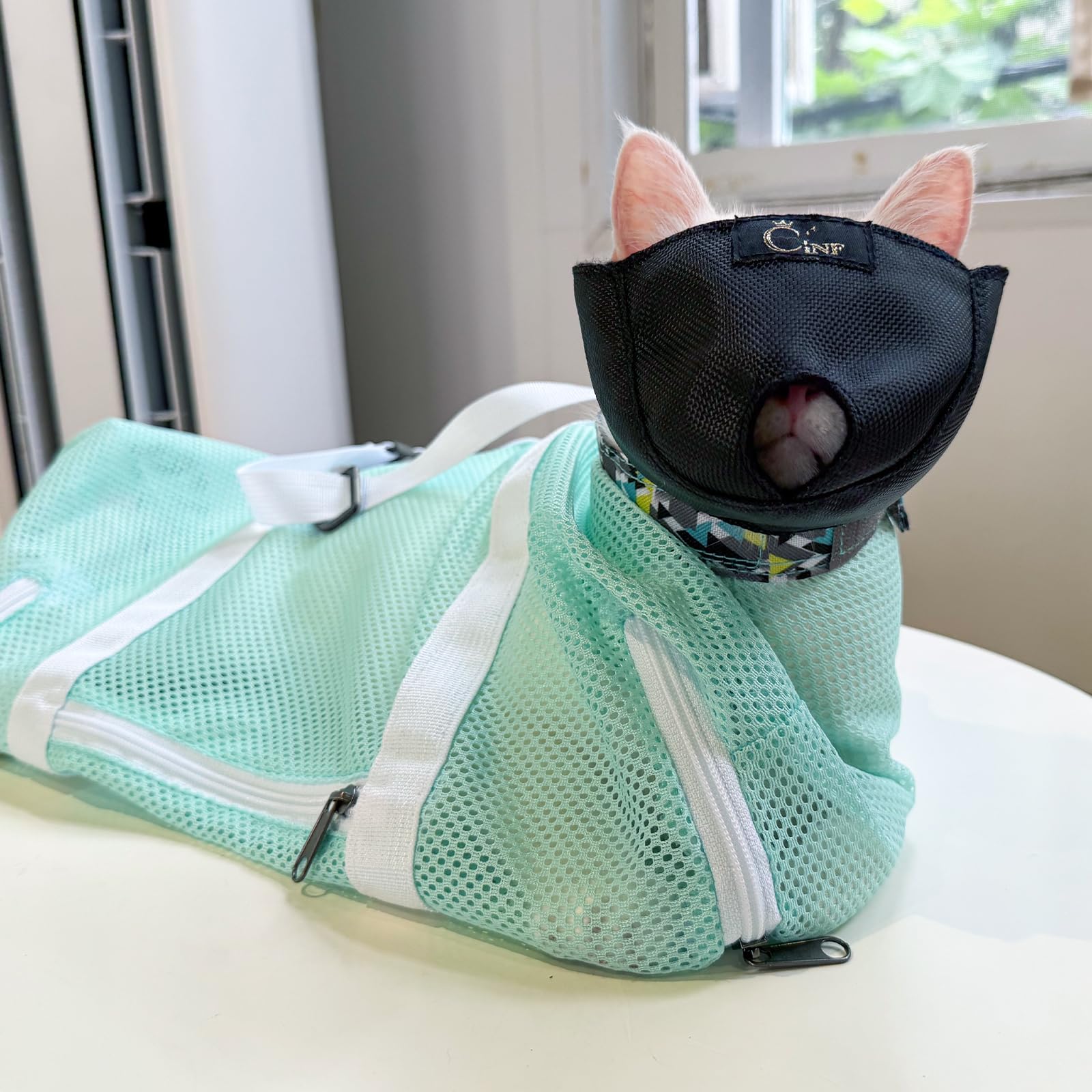 Cinf Cat Bathing Bag with free muzzle for calmer handling.