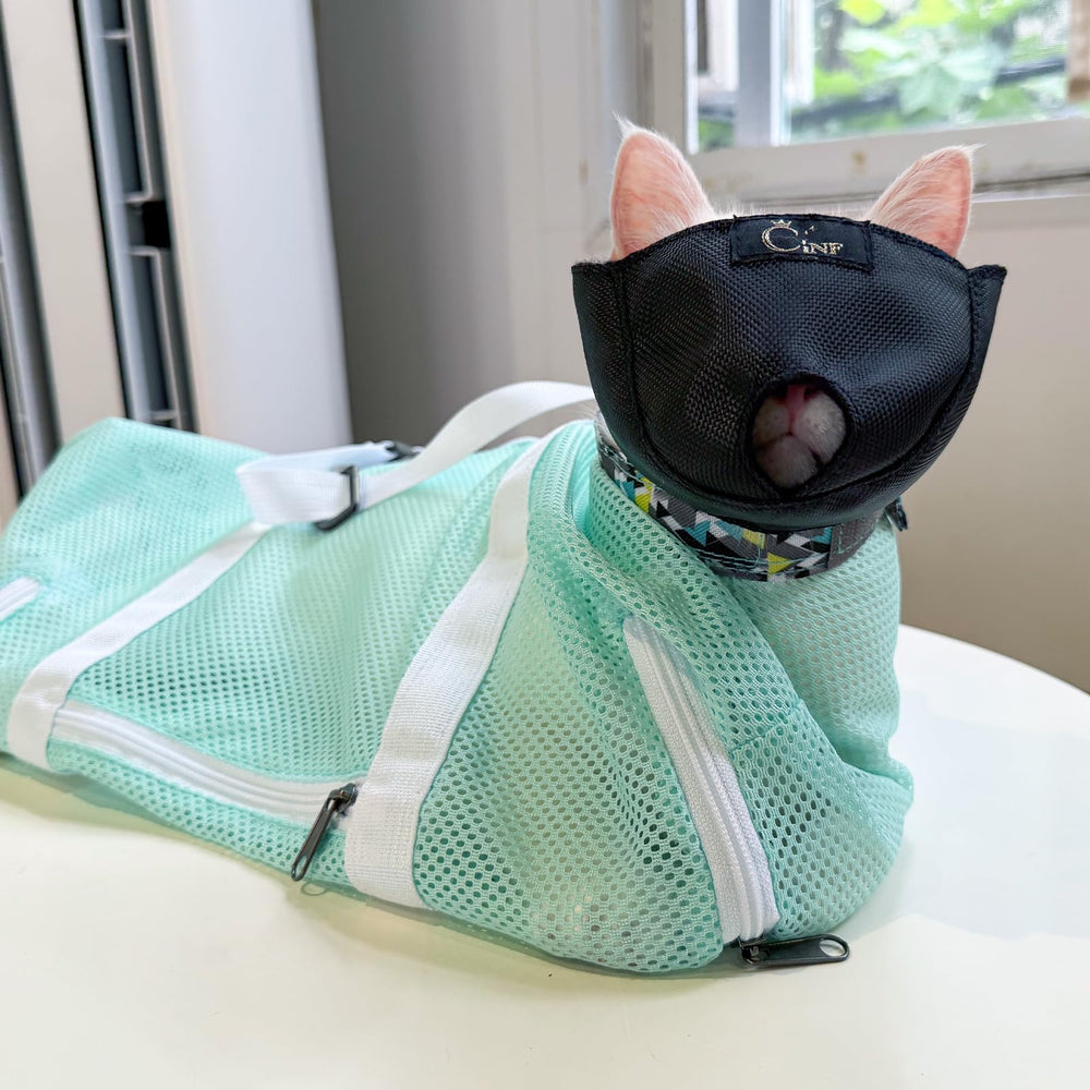 Cinf Cat Bathing Bag with free muzzle for calmer handling.
