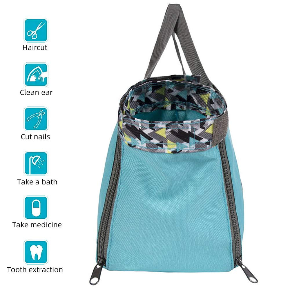 Cinf Cat Grooming Bag zipper-closures provide quick access for nails and ears.