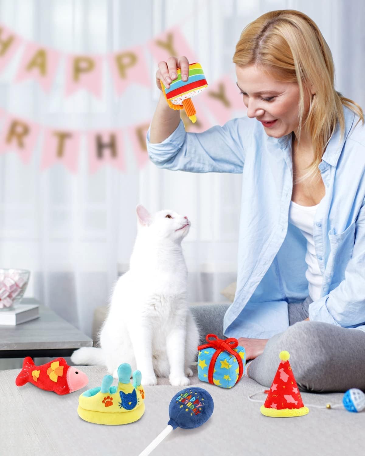 CiyvoLyeen conical hat toy—vibrant and interactive for sustained sprints and batting.