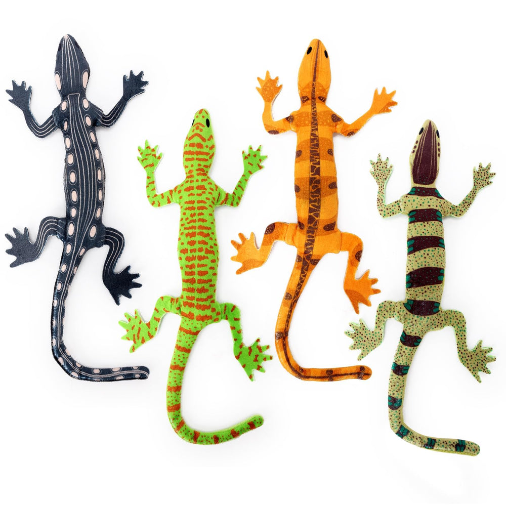 CiyvoLyeen lizard catnip toy multicolor set supports boredom relief in multi-cat homes.