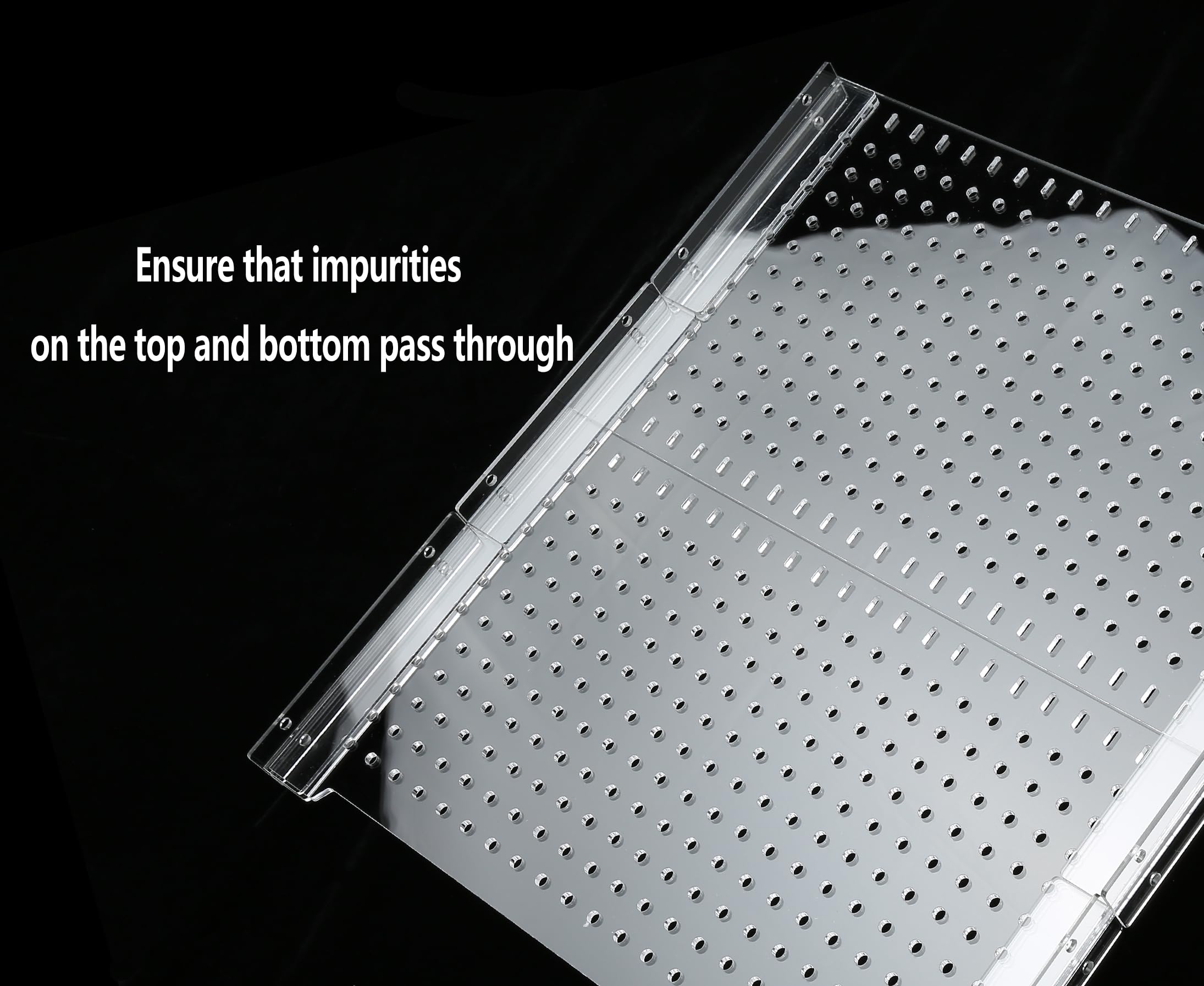 CLarellara acrylic partition inside tank highlights 4 mm aperture for fry safety.