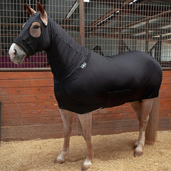 Classic Equine Slinky neckline-muzzle padding highlights fleece trim for warmth and reduced rubbing.