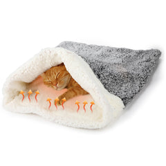 Clysee self-heating cat sleeping bag entrance for easy access and warmth