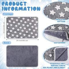 Clysee self warming cat pad close-up shows soft, waterproof surface for comfort and protection