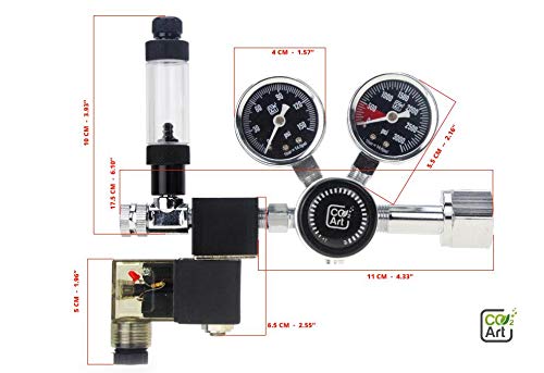 CO2 Art PRO-SE regulator dual gauges illustrate tank volume and working pressure for precise dosing.