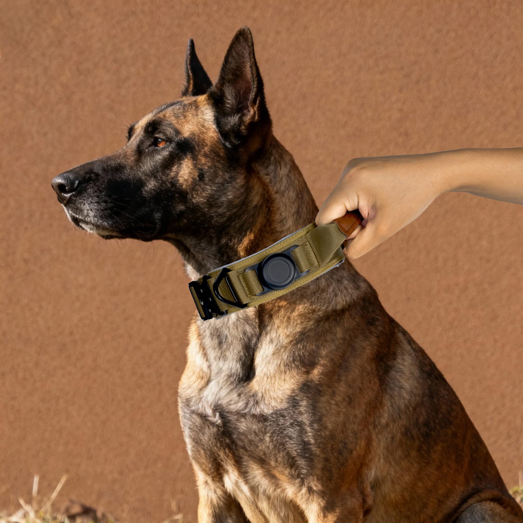 Comfluxe AirTag collar color options Teal Khaki DarkBlue Red for varied styles