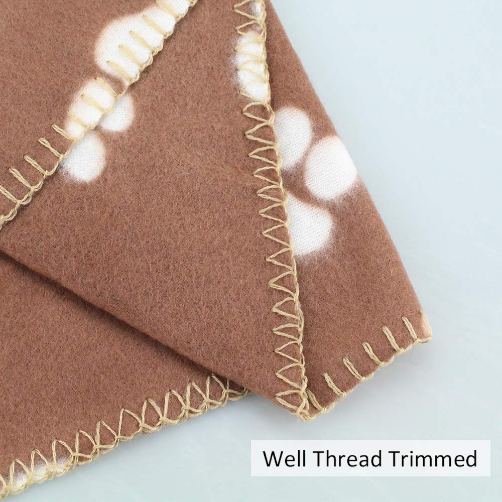 Comsmart double-sided fleece blanket provides lightweight warmth and plush touch