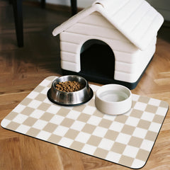 Waterproof bottom of the CooRug mat protects floors from leaks.