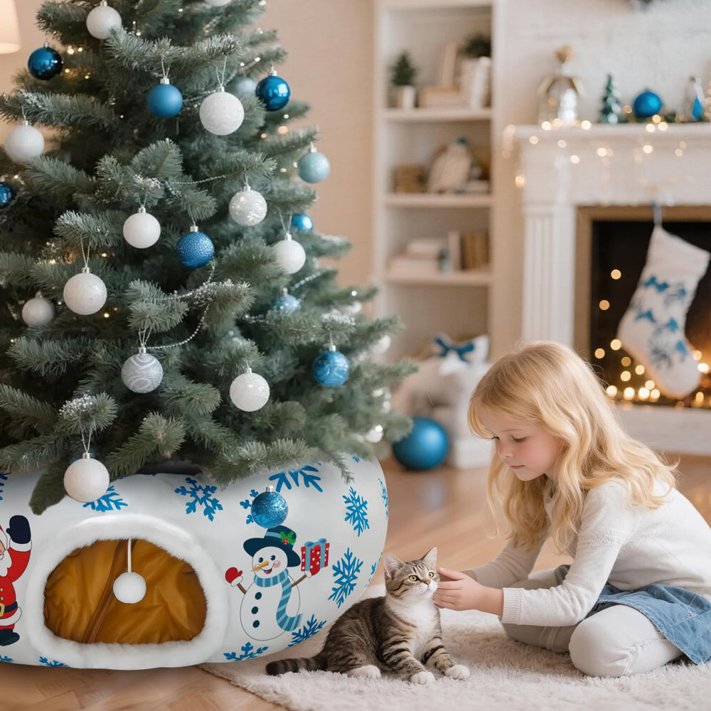 CORALMEE foldable storage keeps the holiday space neat when not in use.