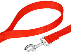 Country Brook Petz Everyday Nylon Leash shows vibrant color that resists fading through years of use.