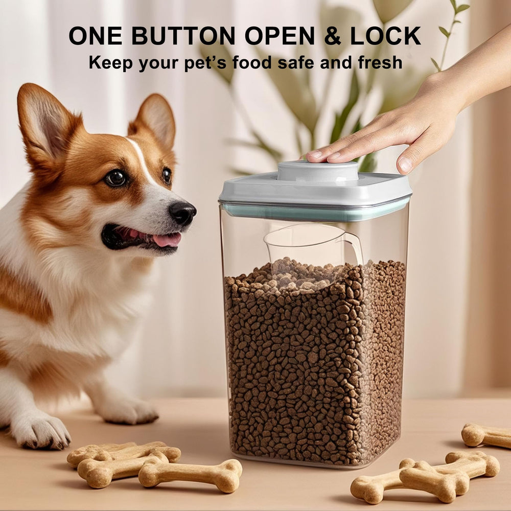 Cozey Daily BPA-free plastic container ensures safe storage for dry food.