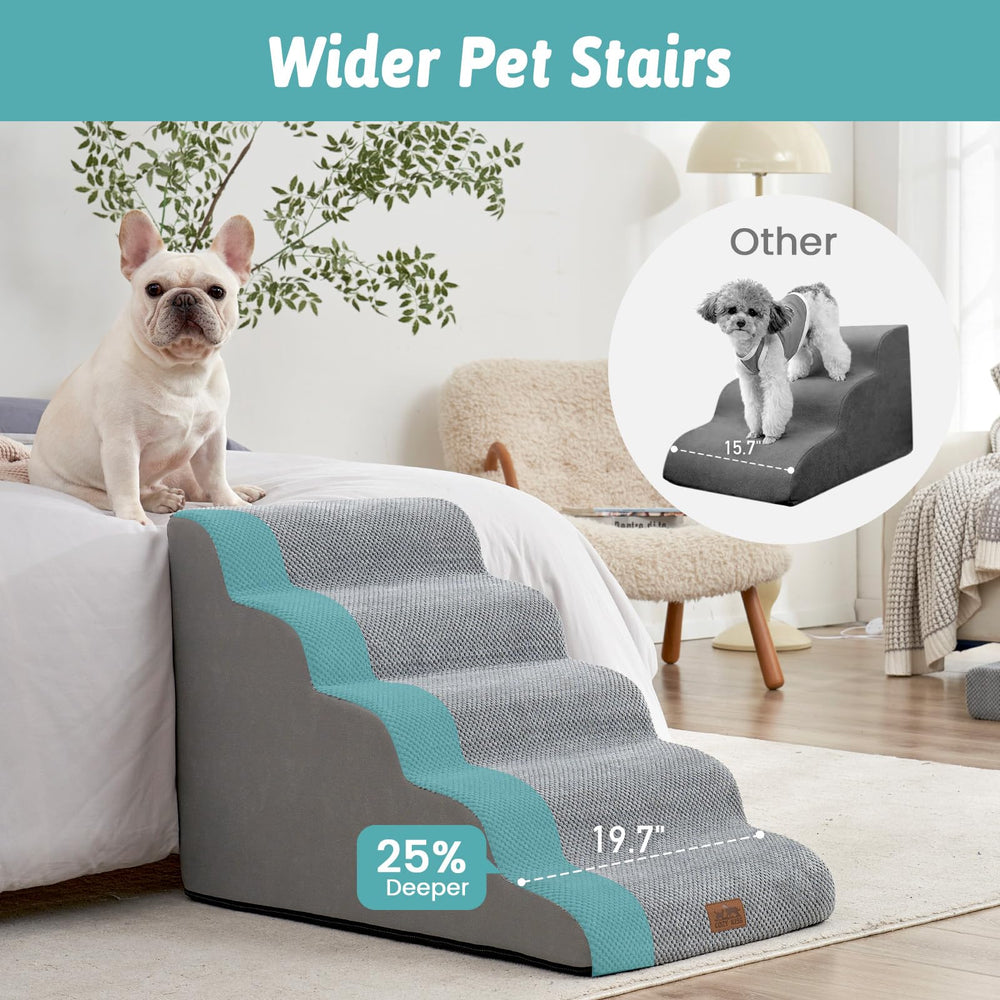 COZY KISS curved ramp design eases entry for puppies and arthritic pets.