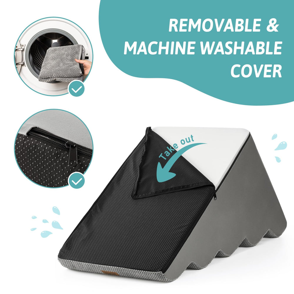 COZY KISS leakproof climbing surface helps prevent spills and accidents.