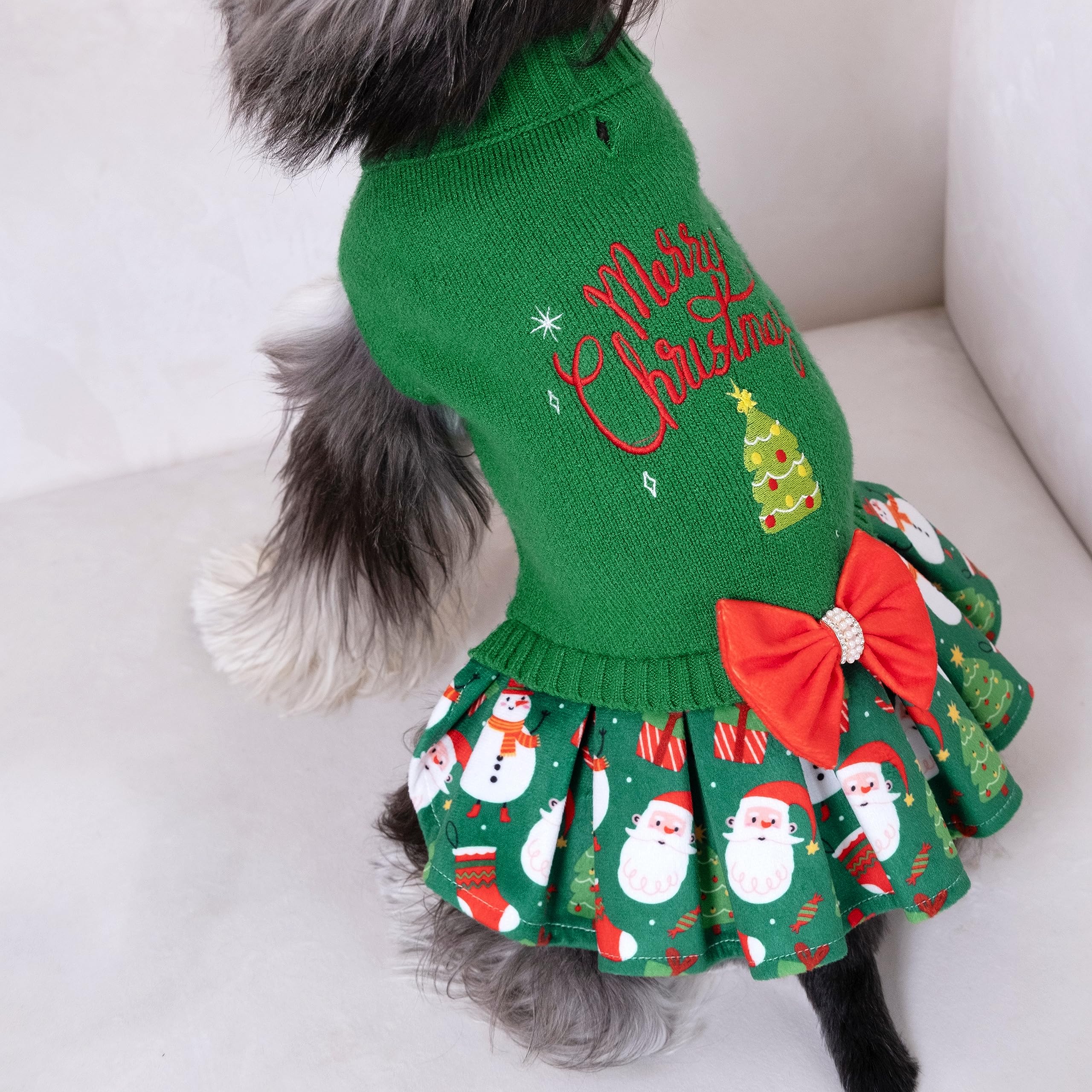 CuteBone Christmas green dog sweater leash hole enables easy leash attachment.