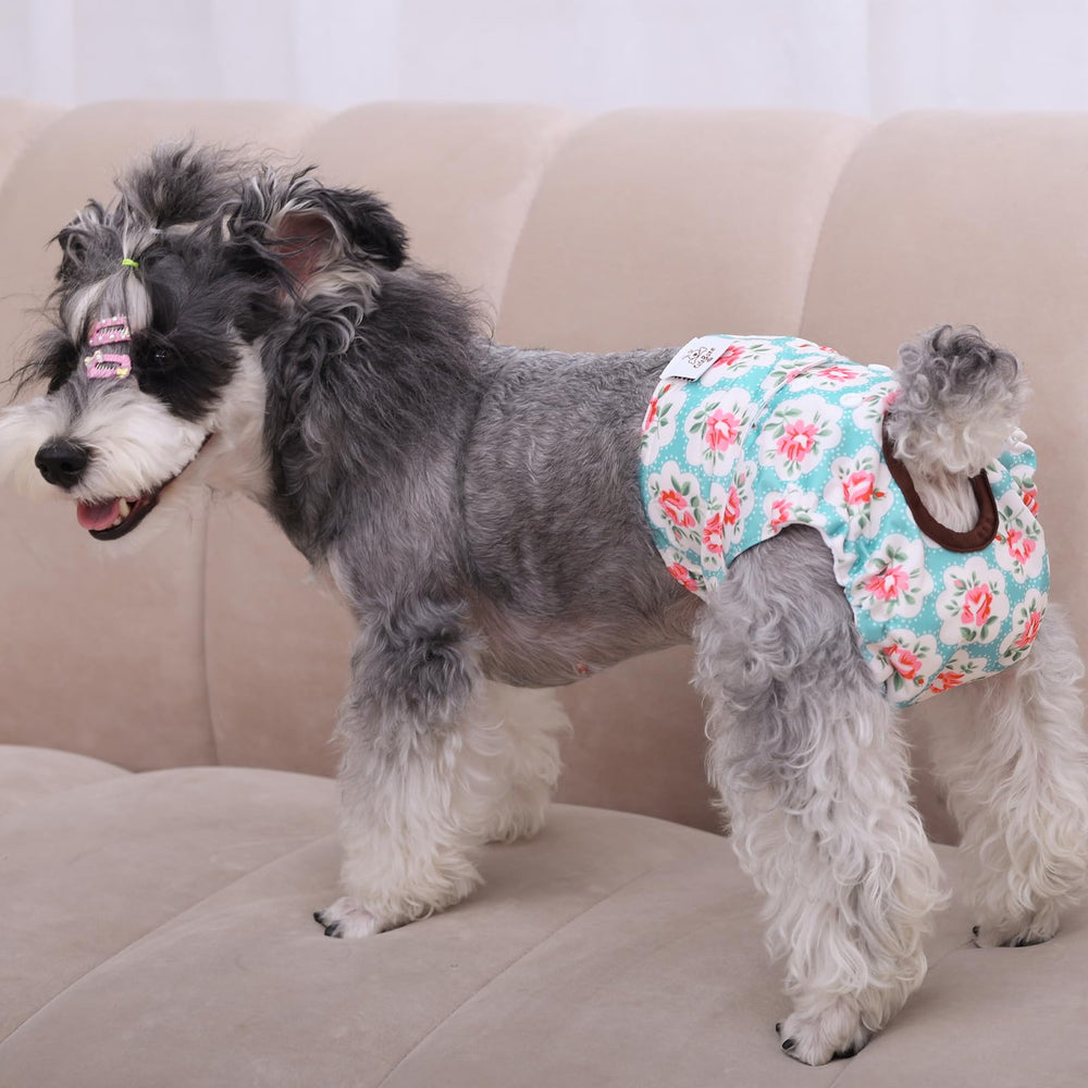 CuteBone dog diapers back snaps enable a custom fit around the tail hole.