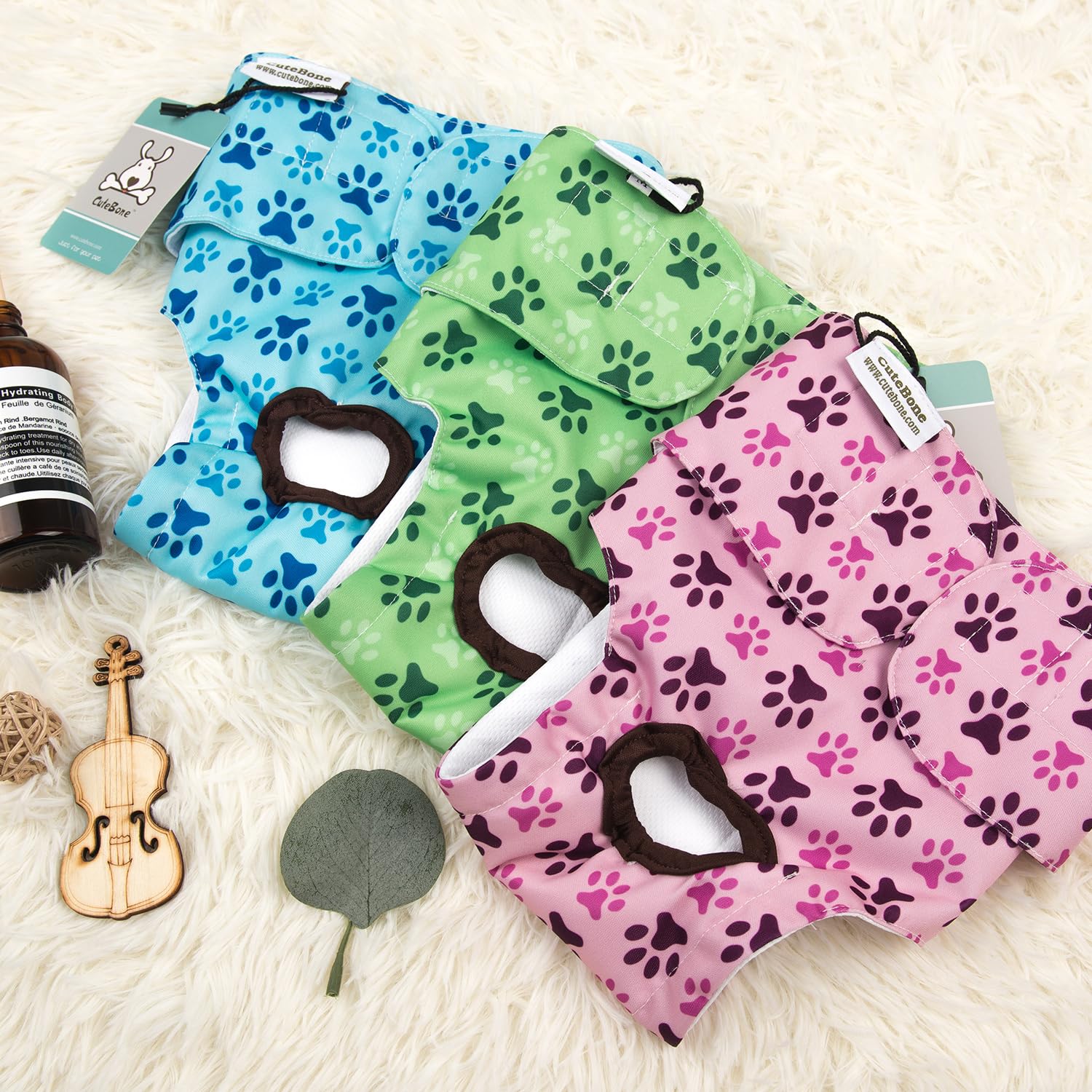 CuteBone dog diapers easy-clean loop helps washing without snagging clothing