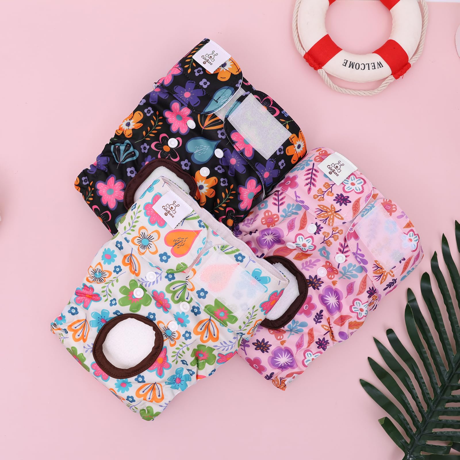 CuteBone dog diapers easy-clean loops aid washing and handling.