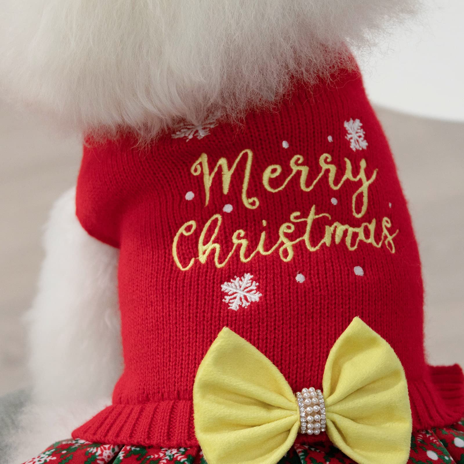 CuteBone harness hole feature enables simple harness attachment during walks