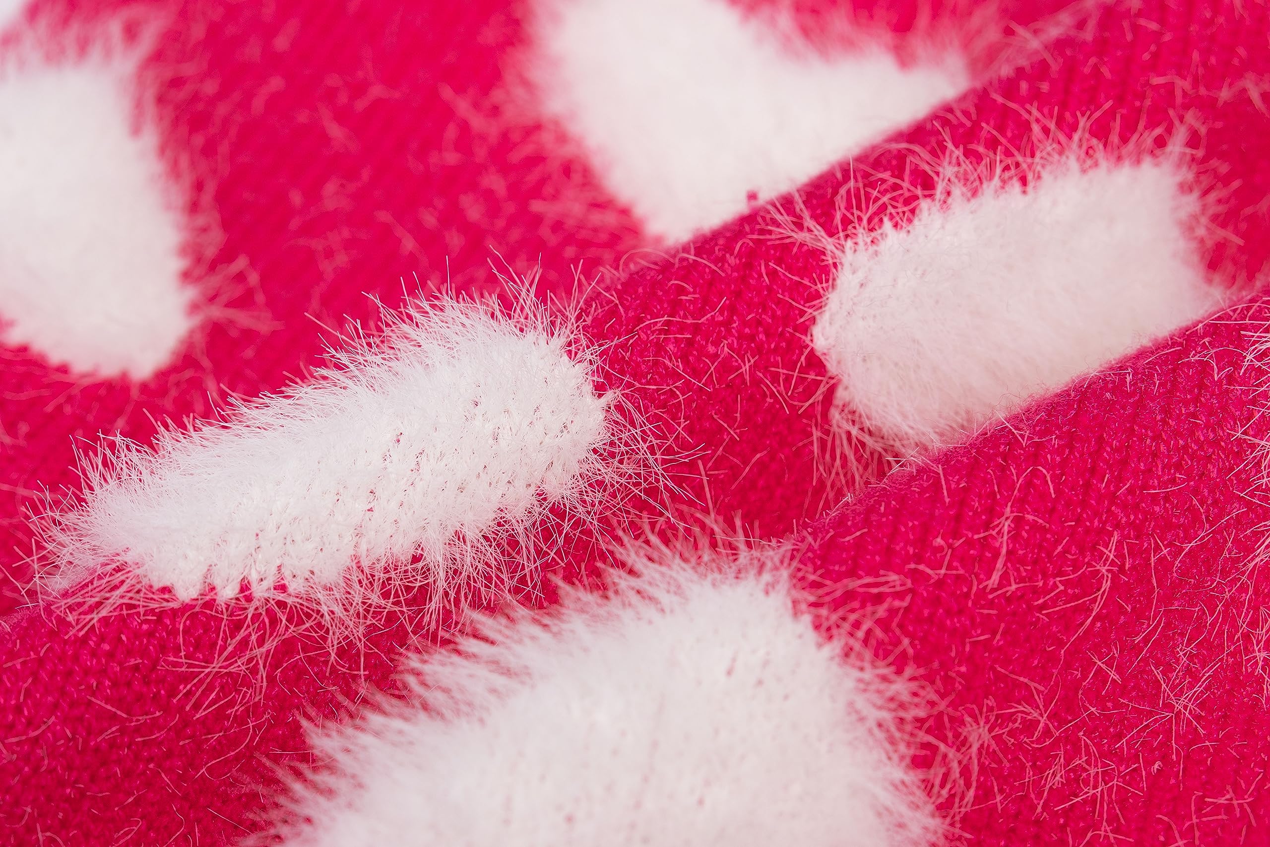 CuteBone machine-washable soft acrylic fabric stays comfy after washing