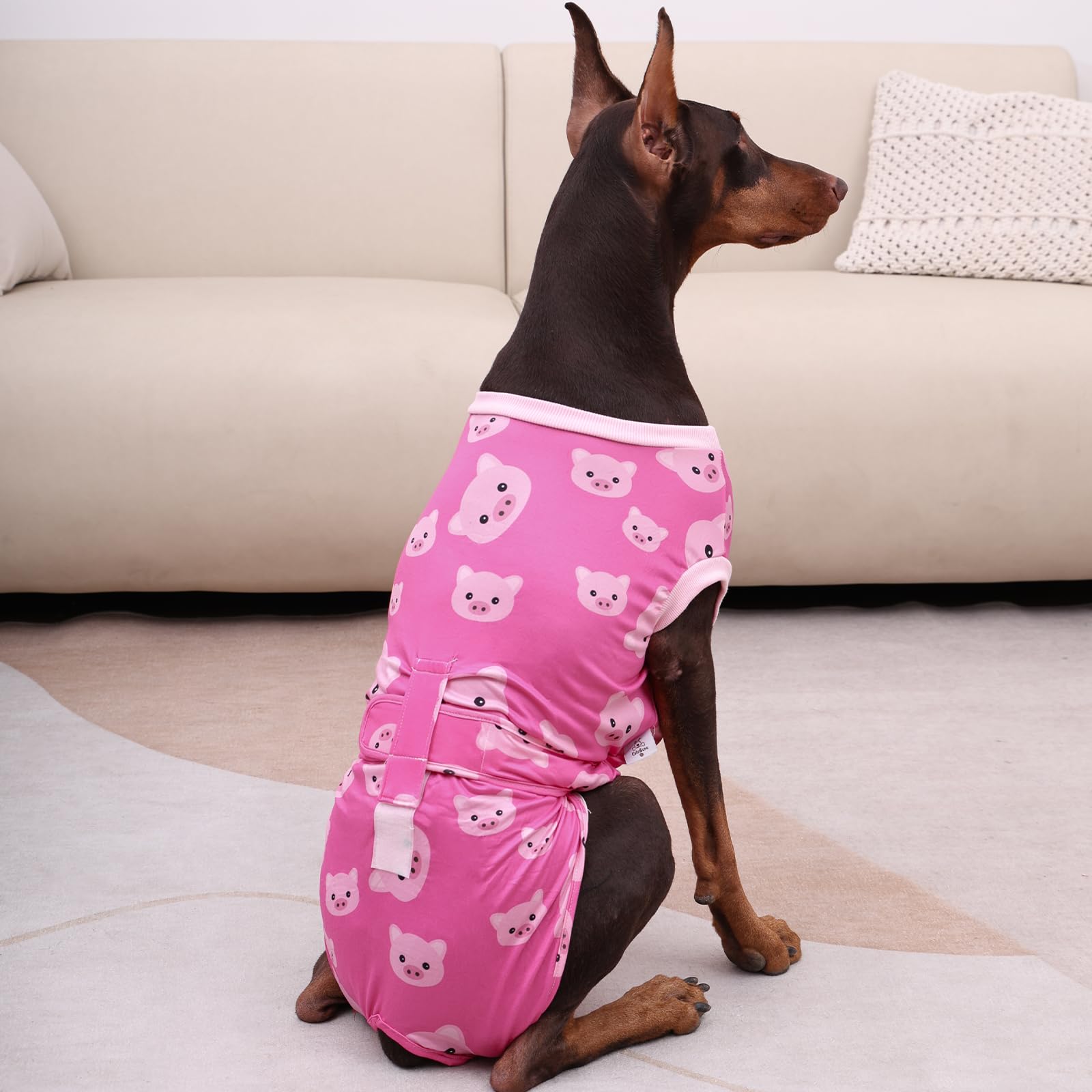 CuteBone recovery suit enables easy bathroom breaks and quick changes.