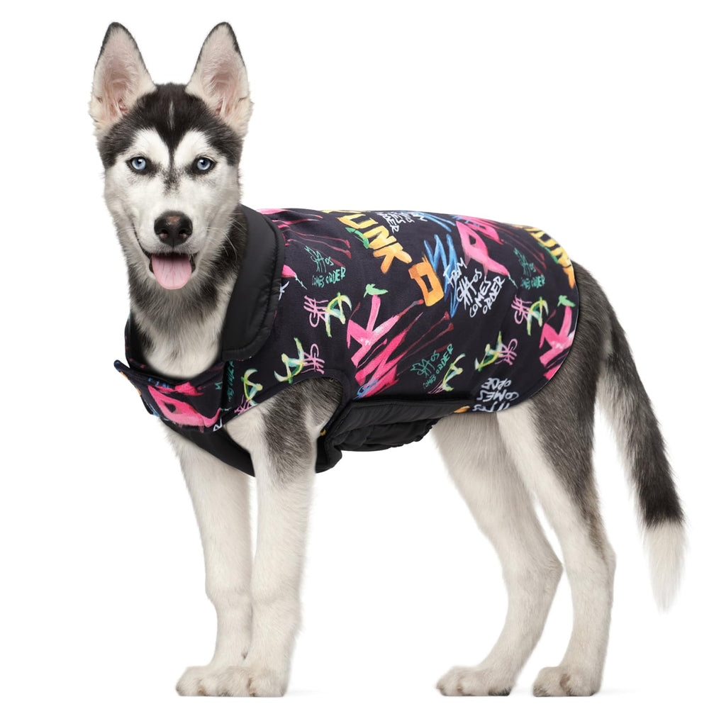 CuteBone winter dog jacket fleece lining detail highlights warmth and comfort.