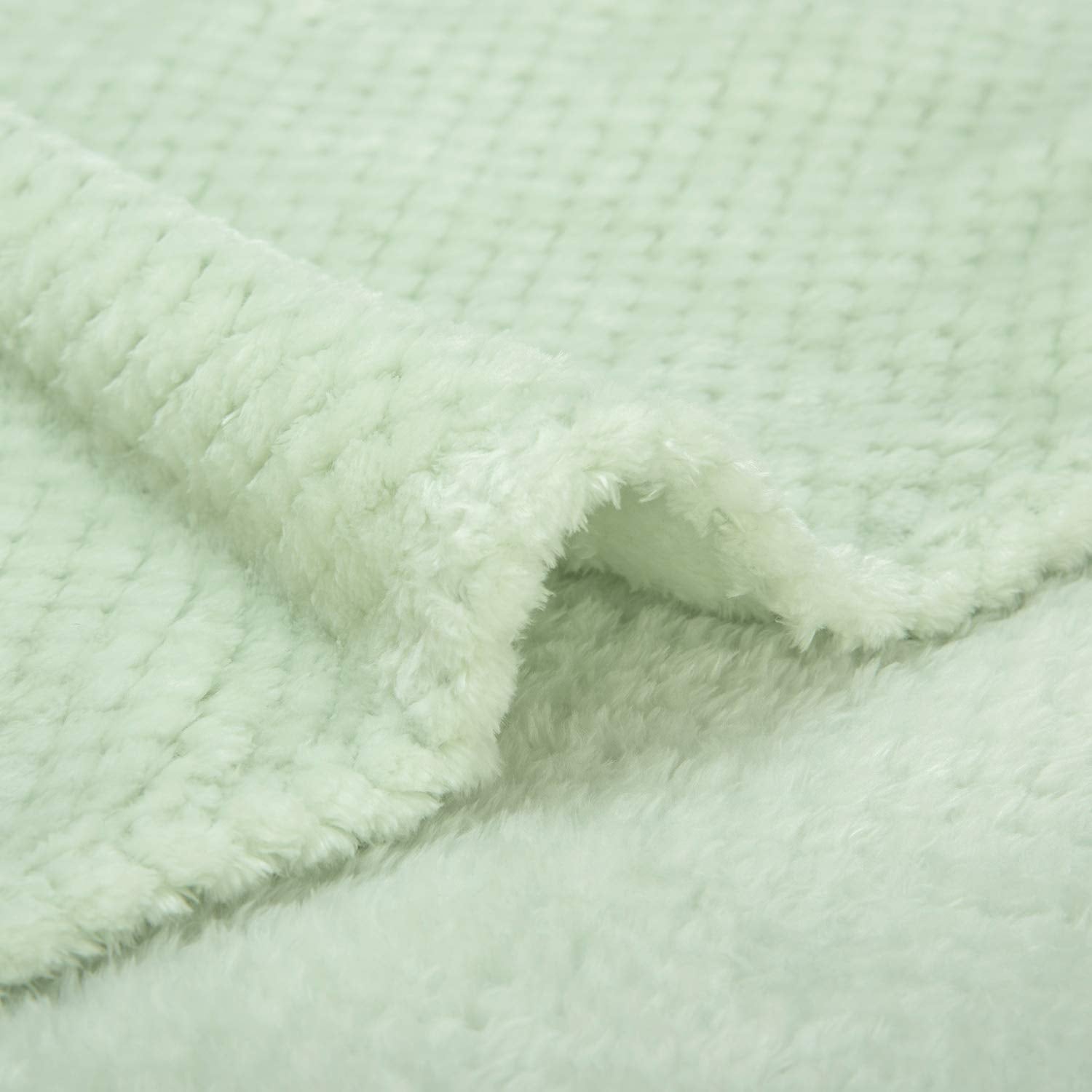 CUTEMATE manta-lavable-menta-40x48: lavable a máquina para un cuidado práctico.