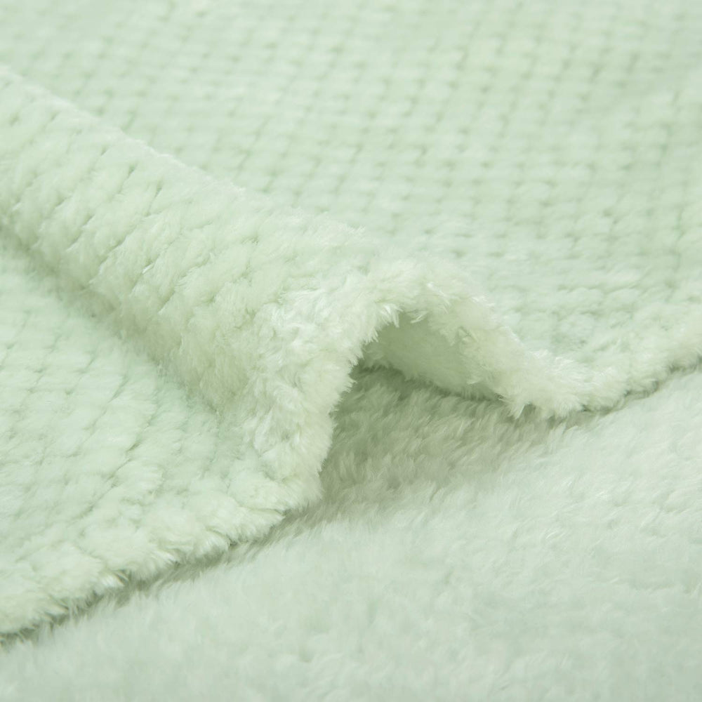 CUTEMATE manta-lavable-menta-40x48: lavable a máquina para un cuidado práctico.