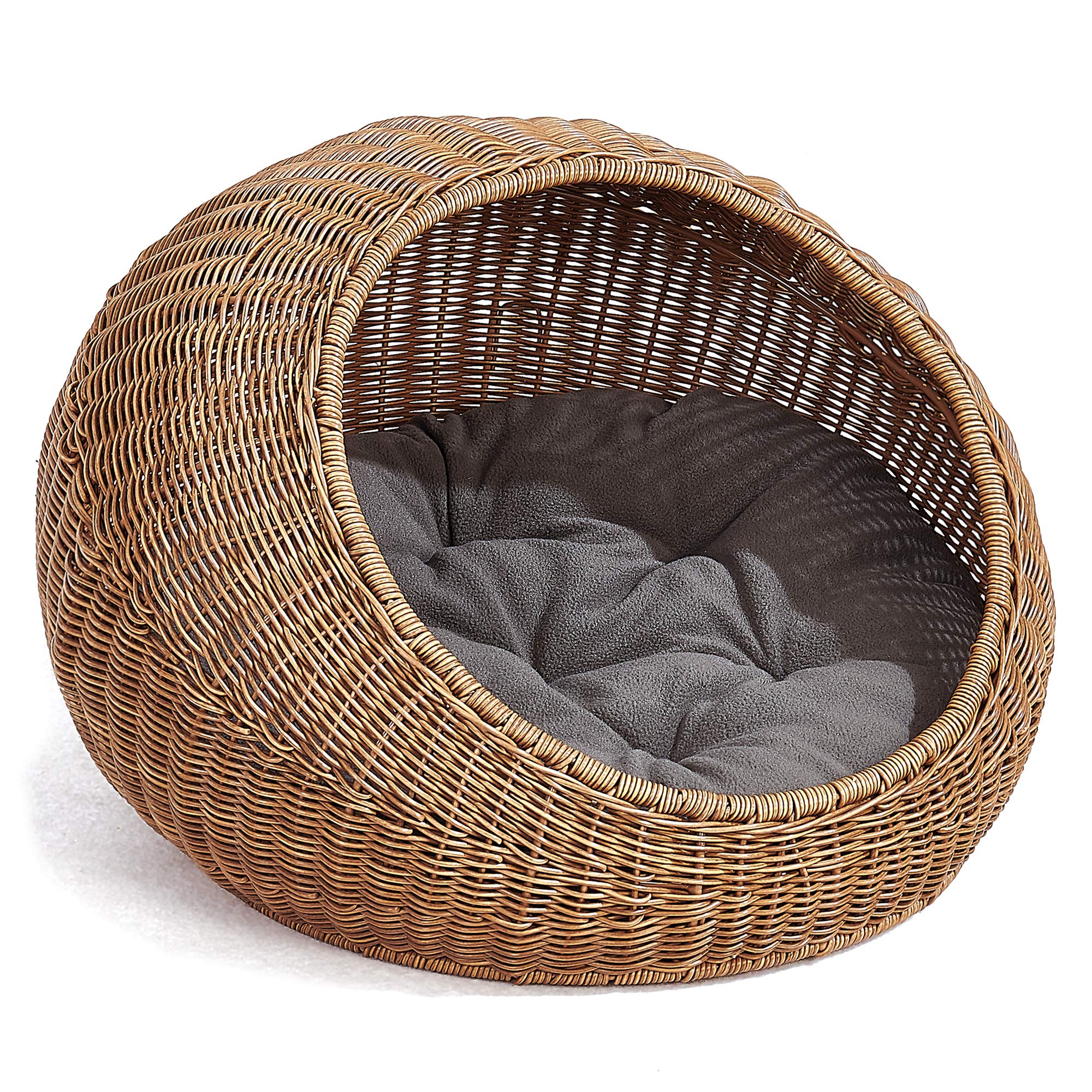 D+GARDEN wicker cat bed dome scratch pad inside invites play.