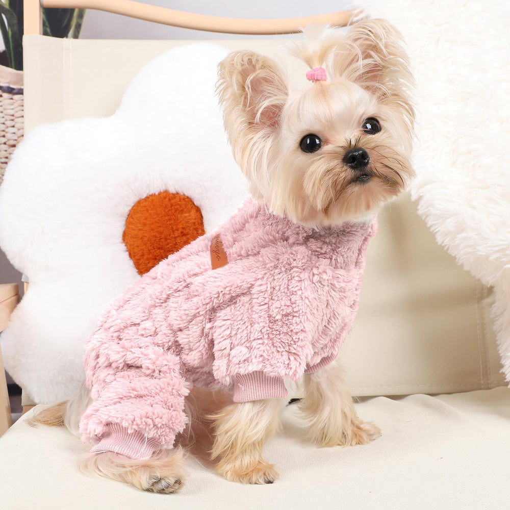 DaFuEn fleece pajamas close-up, gentle material ideal for small breeds.