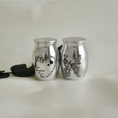 DAIFFUNE aluminium mini urn screw lid emphasizes secure closure for memories.