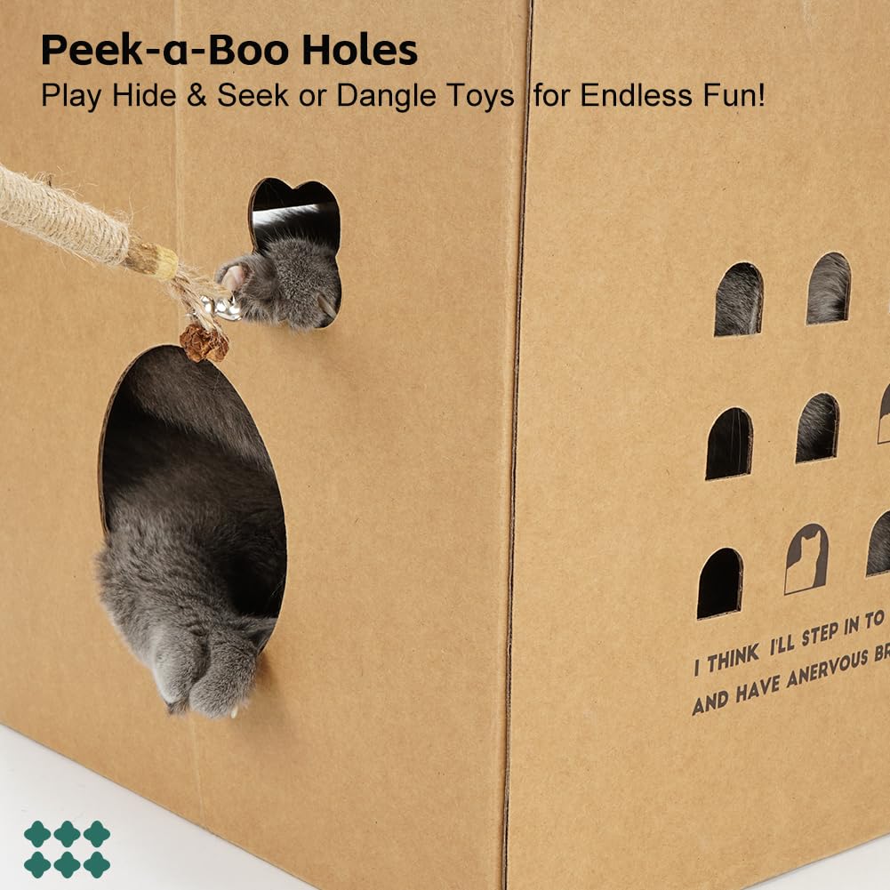 Wide entrance and spacious interior suited for larger cats by Deamoser.