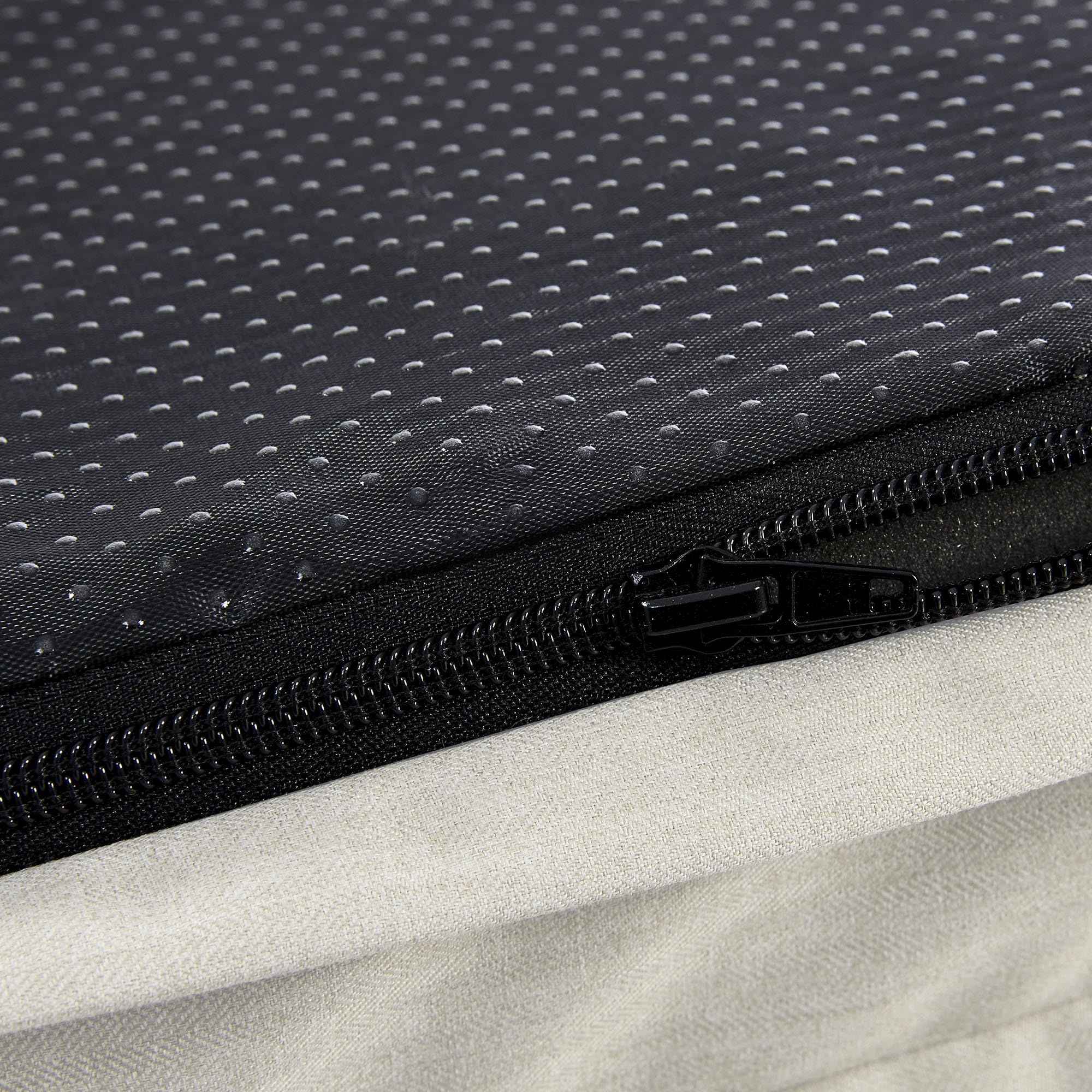 Deconovo size chart image helps select the right medium to XL fit.