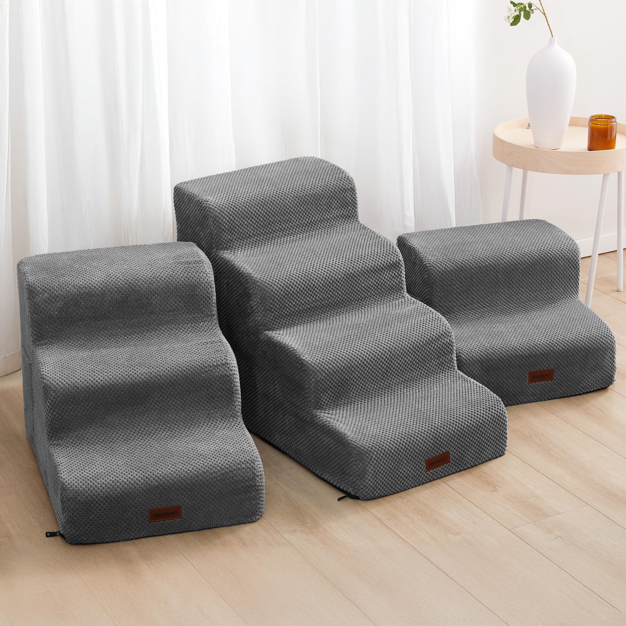 Deconovo pet stairs in use on sofa shows portable, storage-friendly design