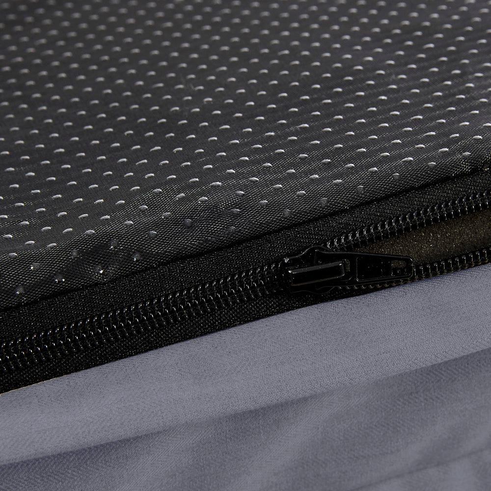 Deconovo XL option provides extra space for bigger breeds to stretch.
