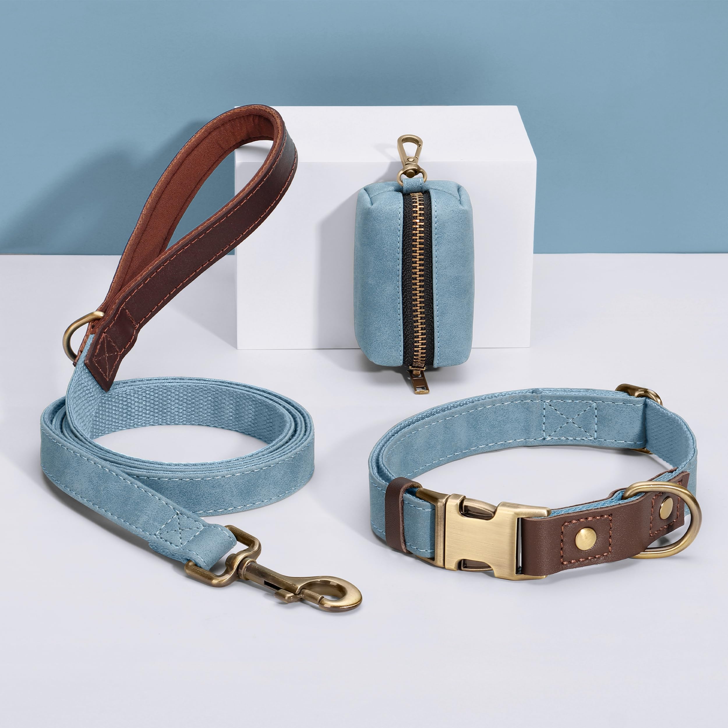 Didog adjustable clasp on denim blue collar for a precise fit