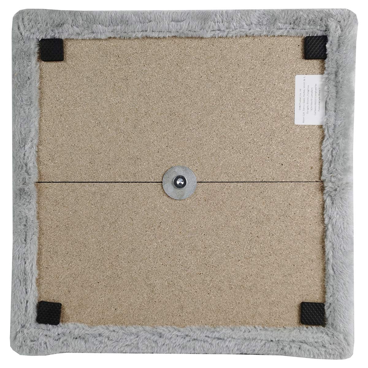 Dimaka cat scratching action against natural fibers helps stretch and exercise.