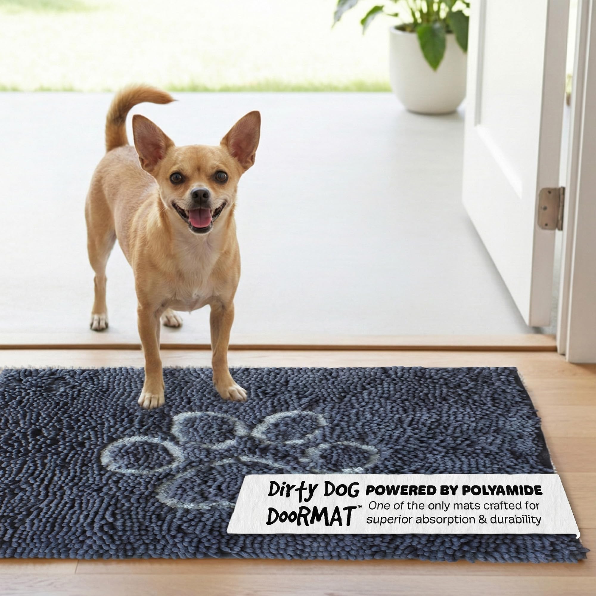 Dog Gone Smart Dirty Dog Doormat absorption closeup shows strong absorption for muddy paws.