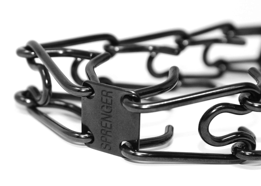 Dogline German-made steel collar highlighting rust resistance and durability.