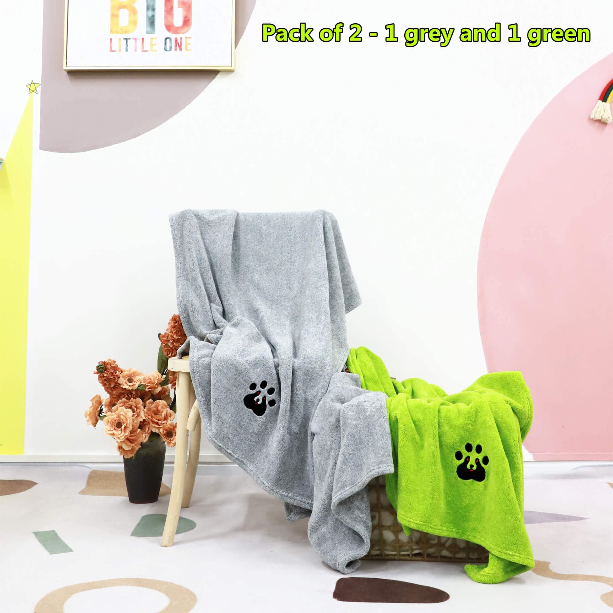 Dogvingpk grey microfiber towel close-up highlighting softness and absorbency.