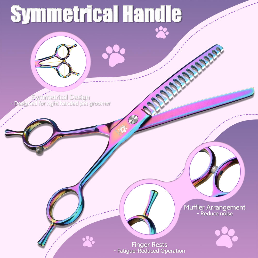 Dream Reach chunker shear 6.5-inch in-action close-up on pet face shaping.