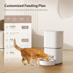 DUDUPET large-capacity feeder front view highlights easy portioning and schedule planning.