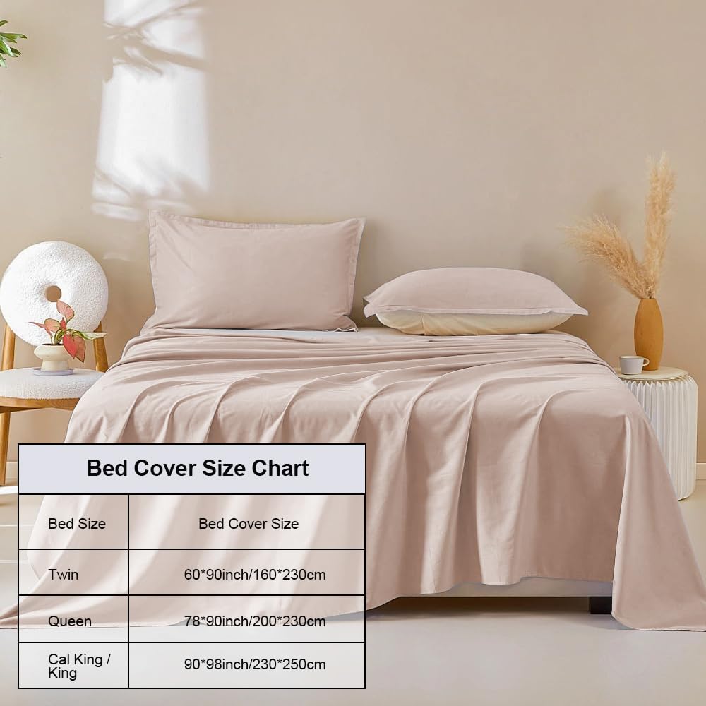 DUJUIKE bed cover protects mattress from pet accidents during sleep.