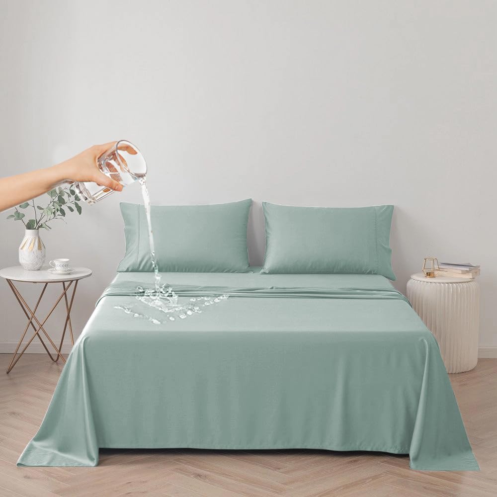 DUJUIKE waterproof bed cover on bed protects mattress from spills and accidents.