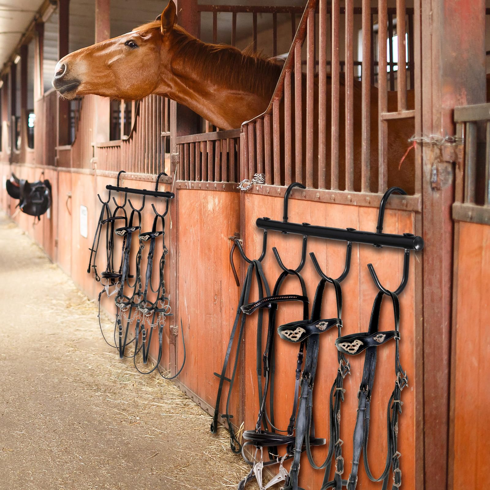 Dunzy 360-degree swivel hooks allow flexible saddles and halters arrangement.
