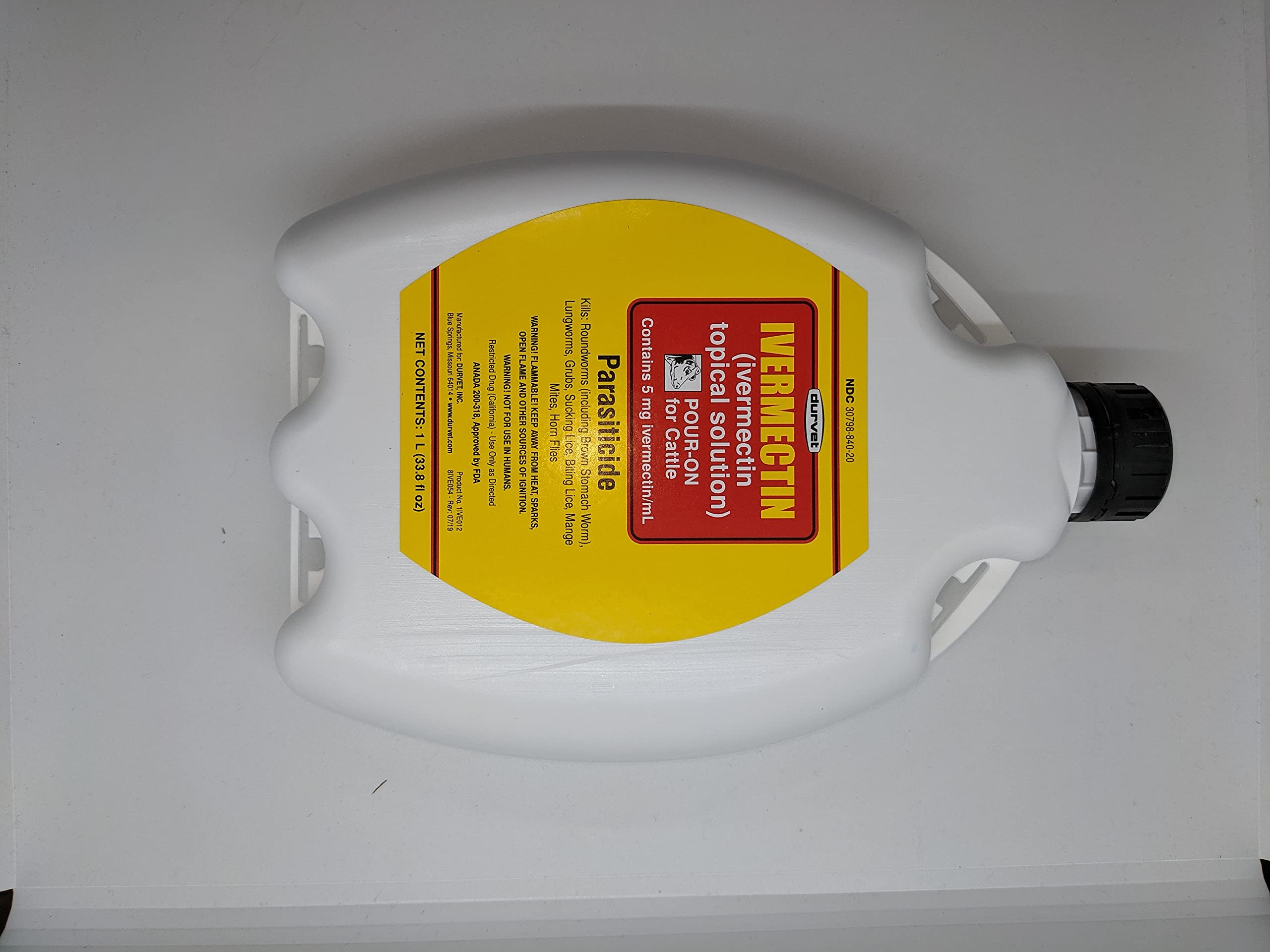 Durvet Ivermectin pour-on label detail highlighting batch and instructions.