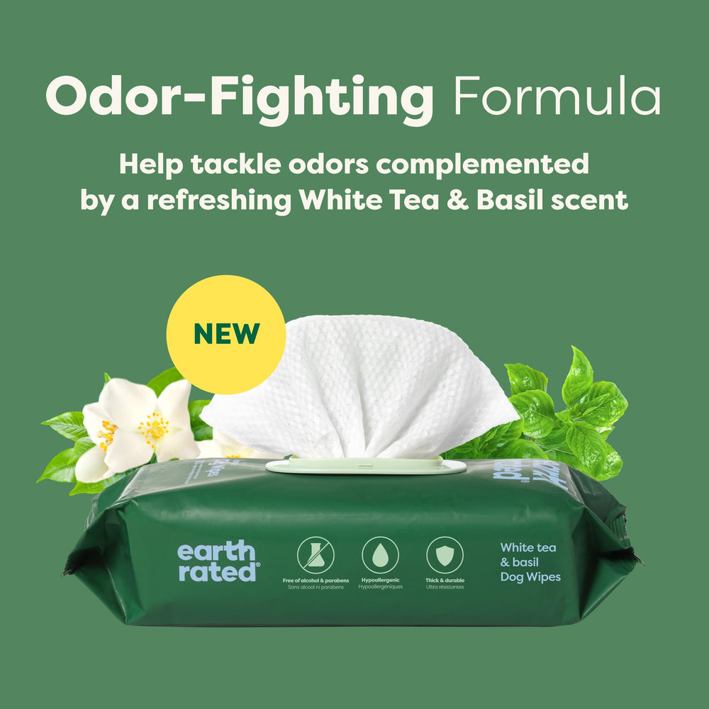 Earth Rated Pet Wipes textured wipes lifting dirt from fur.
