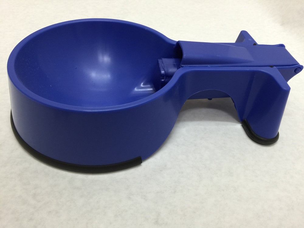 Easy-Clean Water Bowl supports multi-pet homes with steady water supply.