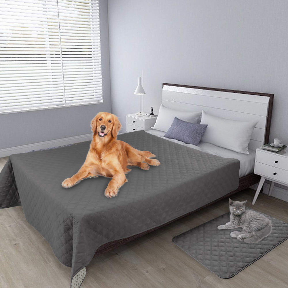Easy-Going anti-slip backing detail keeps bed cover in place on furniture